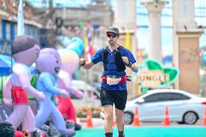 BIB: 50189
                            <button type="button" onclick="openModal(24882941)" class="btn btn-primary btn-sm float-right btn-popup" data-toggle="modal" data-target=".modal-high-quality">
                        <i class="fas fa-shopping-cart"></i> Add to Cart
                    </button>
                                            <button type="button" onclick="isThisMe(24882941, true)" class="btn btn-success btn-sm float-right btn-popup btn-isme hidden" data-toggle="tooltip" data-placement="bottom" title="นี่คือรูปของคุณใช่ไหม คลิกที่นี่เพื่อเอาเข้าอัลบั้ม">
                        <i class="fas fa-plus"></i> Add to album
                    </button>
                    <button type="button" onclick="isThisMe(24882941, false)" class="btn btn-warning btn-sm float-right btn-popup btn-isnotme hidden">
                        <i class="fas fa-ban"></i> Remove from album
                    </button>